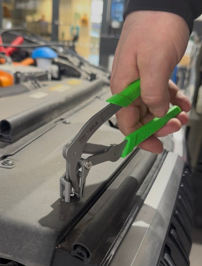 PANEL CLIP REMOVAL PLIER